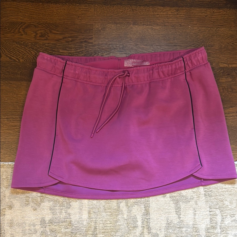 All in Motion Fuchsia scuba skort